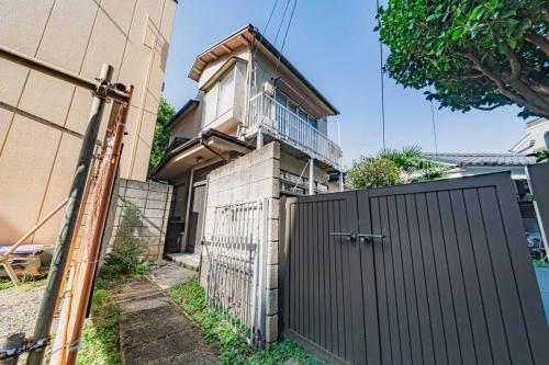 現地(古家あり)(撮影年月:2025年10月) 現地(古家あり)(撮影年月:2025年10月)