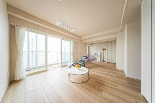 リビング：・家具・調度品等は販売価格に含まれておりません