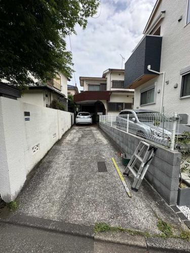 現地(古家あり):路地状部分(撮影年月:2025年05月) 現地(古家あり):路地状部分(撮影年月:2025年05月)