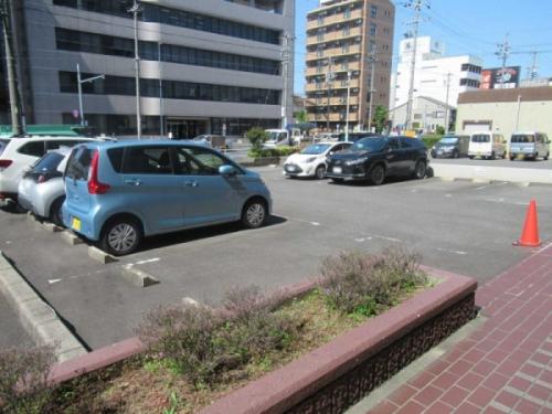 駐車場（撮影年月：2025年06月）