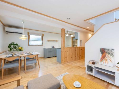 リビング・ダイニング（撮影年月：2024年10月）