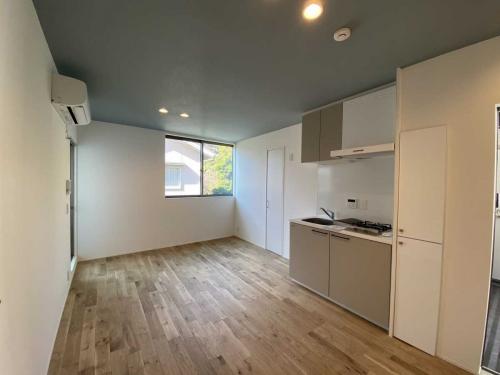 室内：202（写真は新築時）（撮影年月：2025年11月）