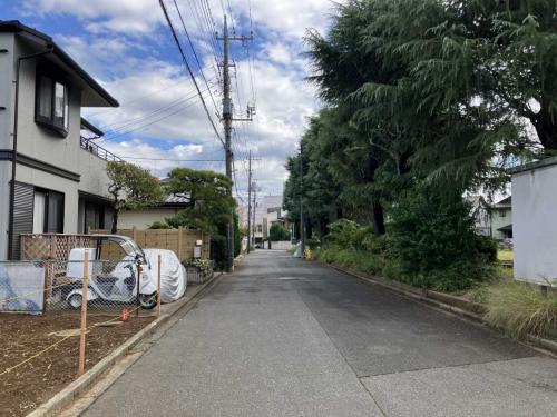 前面道路(撮影年月:2025年10月) 前面道路(撮影年月:2025年10月)