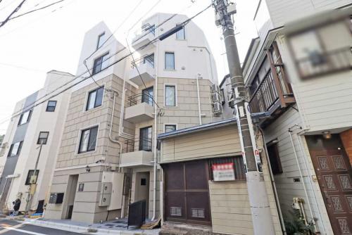 外観:建物左側(撮影年月:2026年07月) 外観:建物左側(撮影年月:2026年07月)