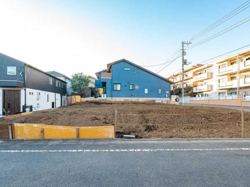 現地:全4区画、区画3:写真右(撮影年月:2025年12月) 現地:全4区画、区画3:写真右(撮影年月:2025年12月)