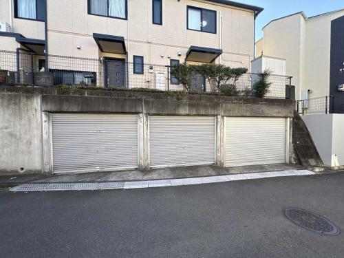 車庫（撮影年月：2025年11月）