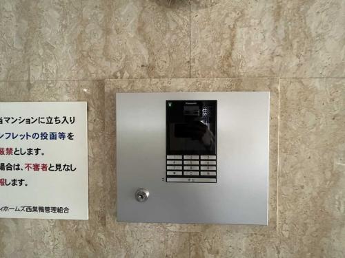エントランス：モニター付きインターフォン