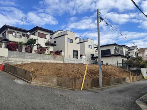 現地：全2区画／左側(撮影年月：2025年12月)