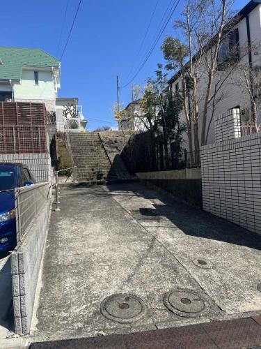 現地：通路部分（右側）
