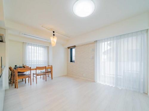 LDK：リビングダイニング一部に床暖房設置済み(撮影年月：2025年12月)