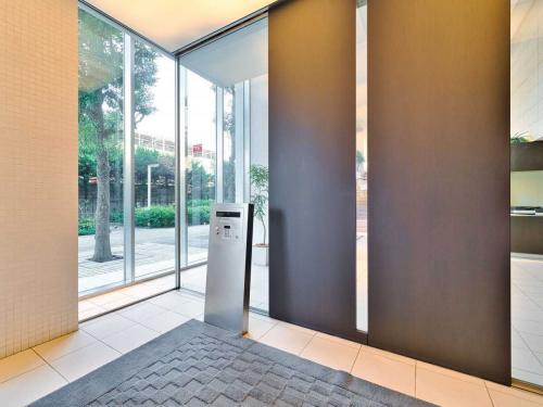 エントランス：ダブルオートロックシステム