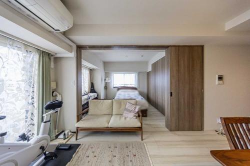 ダイニング＋洋室（撮影年月：2025年11月）