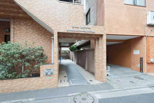 アプローチ(撮影年月：2025年11月)