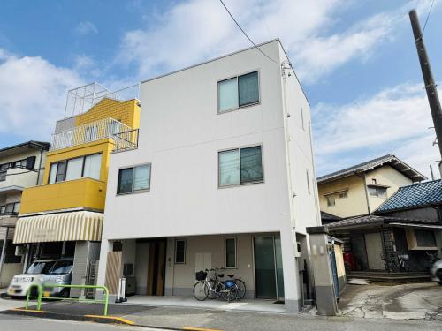 外観：写真中央(撮影年月：2026年02月)