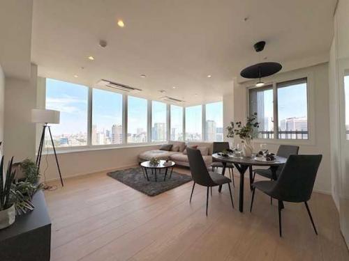 リビング・ダイニング：・家具・調度品等は販売価格に含まれておりません