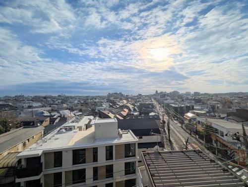 眺望：約5.0帖洋室から西側眺望(撮影年月：2026年03月)