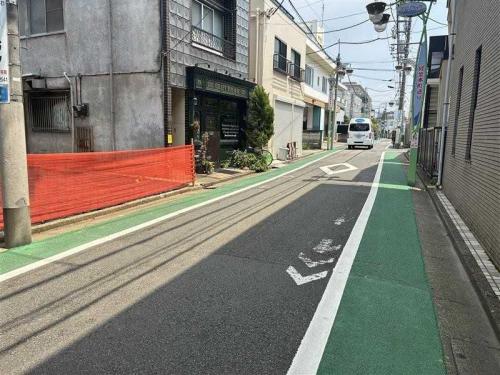 前面道路(撮影年月:2026年08月) 前面道路(撮影年月:2026年08月)