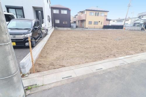 現地:全3区画/対象地手前側 現地:全3区画/対象地手前側