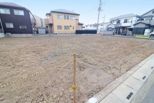 現地:全3区画/対象地手前側 現地:全3区画/対象地手前側