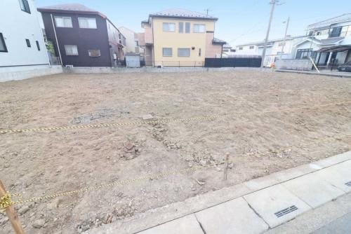 現地:全3区画/対象地手前側 現地:全3区画/対象地手前側