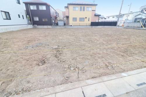 現地:全3区画/対象地手前側 現地:全3区画/対象地手前側