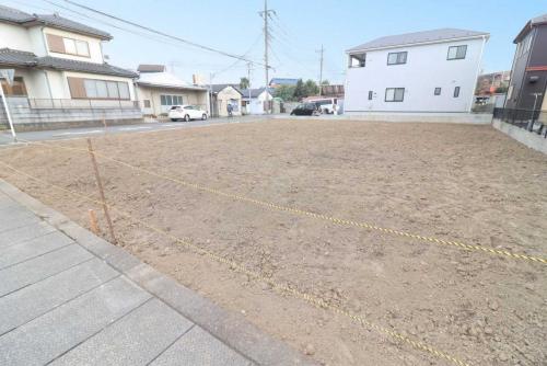 現地：全3区画／対象地手前側