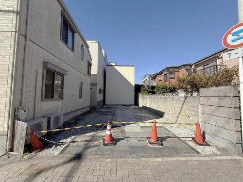 外観+敷地内（撮影年月：2025年03月）