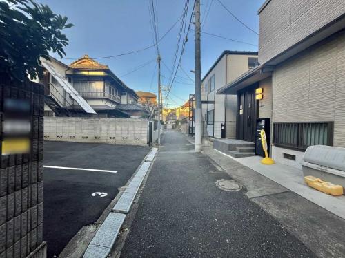 前面道路(撮影年月:2025年12月) 前面道路(撮影年月:2025年12月)