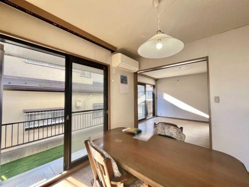 ダイニング：家具調度品は価格に含まれません(撮影年月：2025年12月)