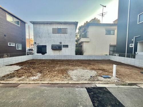 現地：全２区画　写真右側(撮影年月：2026年03月)