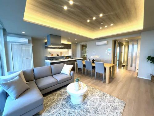 リビング：・家具調度品等は販売価格に含まれておりません