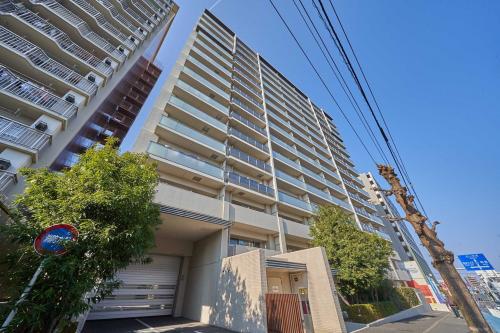 外観：慶応志木側からの外観(グリーンコートのみ)