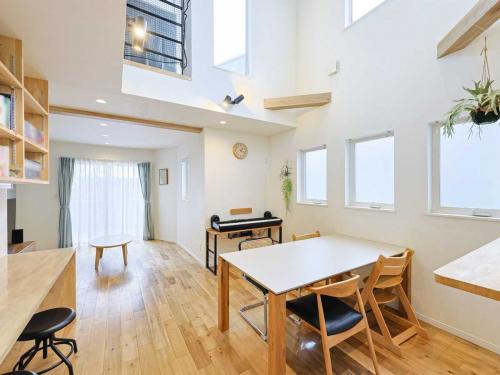 リビング・ダイニング（撮影年月：2025年10月）