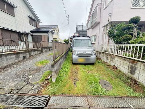 駐車スペース(撮影年月：2026年08月)