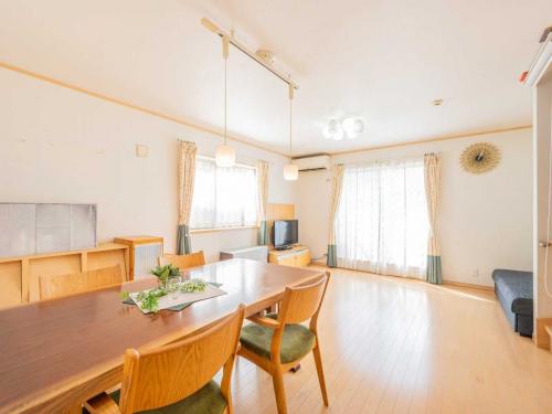 LDK：採光良好な2面採光（撮影年月：2025年09月）