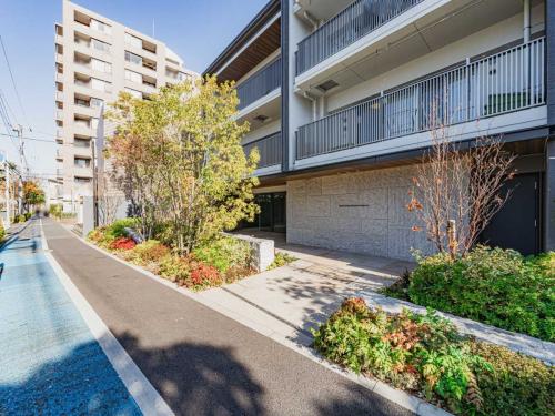 アプローチ(撮影年月：2025年11月)