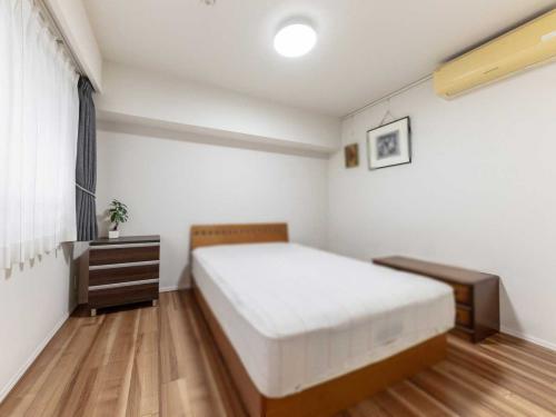 洋室：北側（約7.1帖）