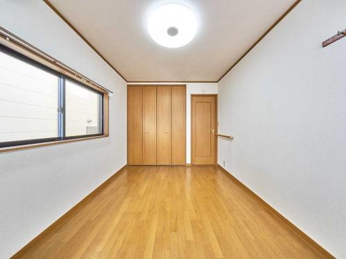 洋室（撮影年月：2025年11月）