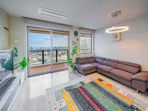 リビング：窓からの眺望：昼景