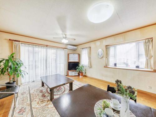 リビング・ダイニング（撮影年月：2025年11月）