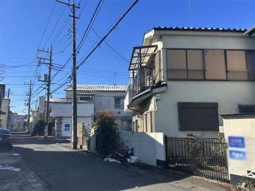 現地（古家あり）：写真右側(撮影年月：2026年02月)