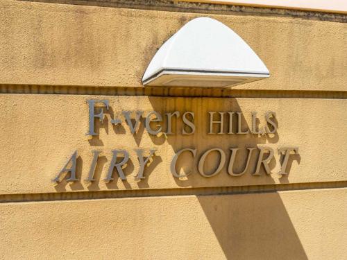 マンション表札（撮影年月：2025年06月）