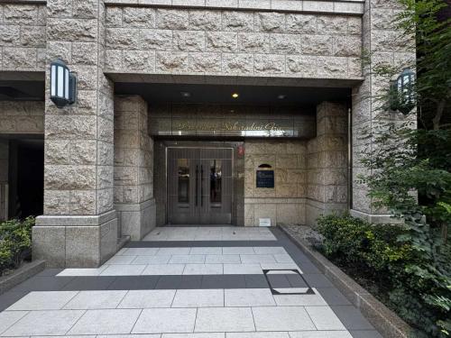 アプローチ(撮影年月：2025年10月)