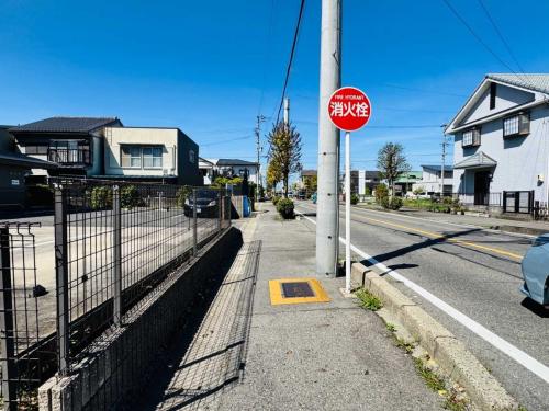 前面道路：東側道路(撮影年月：2026年04月)