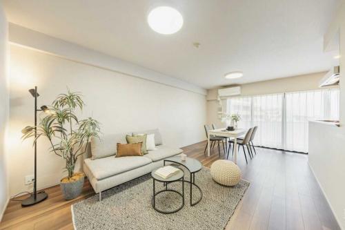 リビング・ダイニング：・家具・調度品は販売価格に含まれておりません