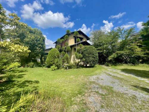 敷地内（撮影年月：2025年08月）