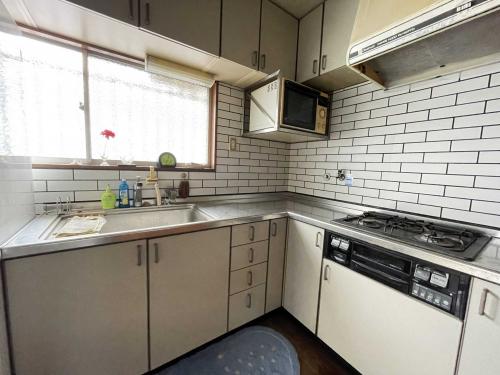 キッチン：家具調度品は価格に含まれません（撮影年月：2022年03月）