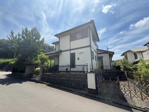 現地（古家あり）（撮影年月：2025年08月）