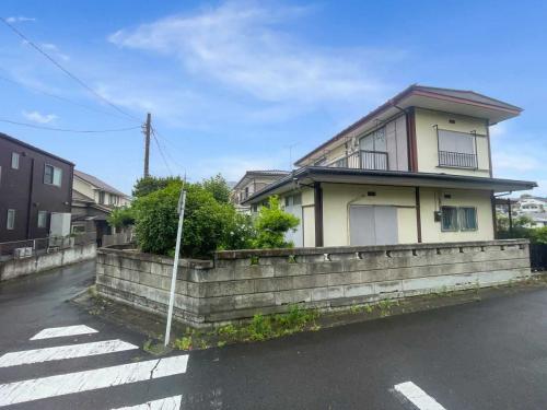 現地(古家あり):東側からの写真(撮影年月:2026年06月) 現地(古家あり):東側からの写真(撮影年月:2026年06月)