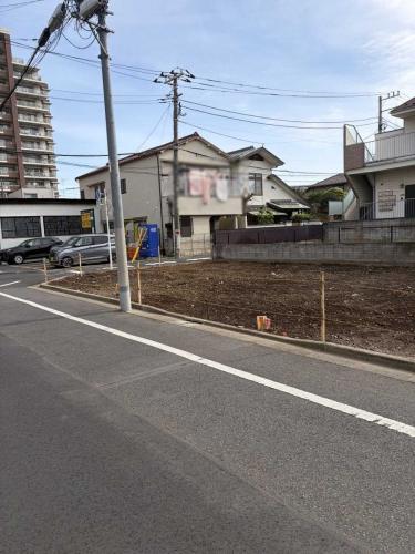 現地(奥側)・前面道路：全2区画